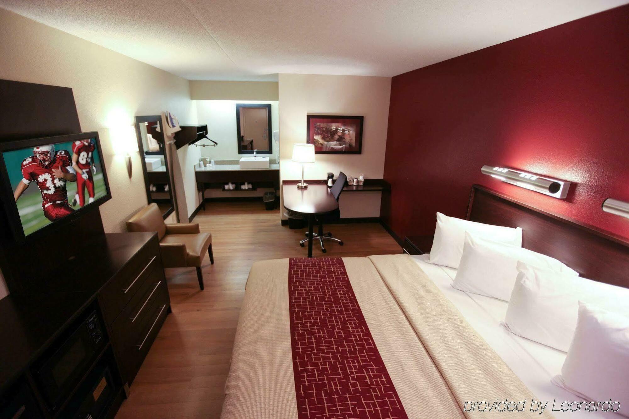 Red Roof Inn Plus+ Wilmington - Newark Christiana Exterior photo